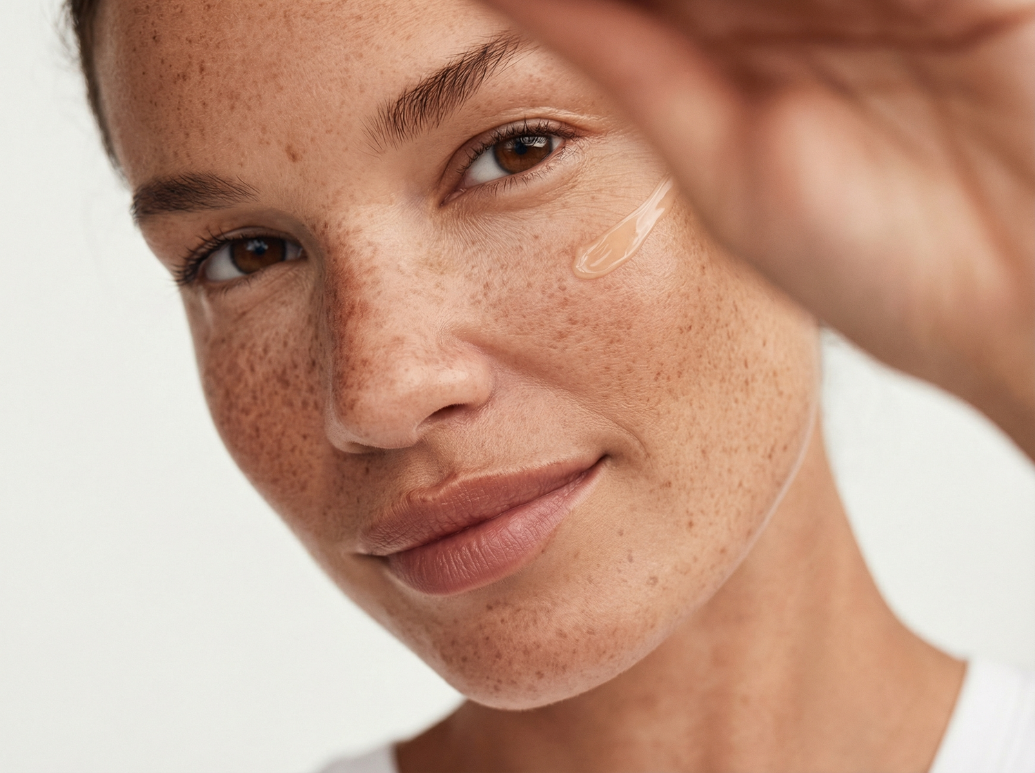 Does PDRN Actually Absorb Into Your Skin? The "Brick Wall" Truth Every Skincare Lover Needs to Know